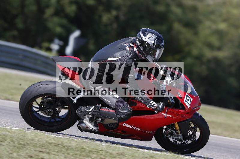 /Archiv-2025/49 26.08.2025 Cornu Master School ADR/gruen-vert/19